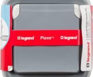 Legrand, Plexo 191512 Enchufe de pared, rango impermeable IP55 impermeable – gris