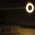 WELL HOME Lámpara blanca con control por voz Al.32cm