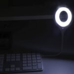 WELL HOME Lámpara blanca con control por voz Al.32cm