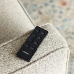 Bose Dolby Atmos Smart Soundbar, altavoz de barra de sonido Bluetooth con control de voz y Amazon Alexa integrado, funciona con Google Assistant, negro