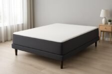 Colchón 135 x 190 Visco Cool | Altura 28 cm | Hecho en España | Extraíble y Lavable | Firmeza Media | Alta densidad | Transpirable y Anatómico | Tratamiento CertiPUR Sanitized | Colchones 135 x 190
