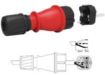 Electraline 55082, Enchufe Schuko Profesional, Protección IP54, con Tornillo de Retención para Fácil Cableado, Rojo/Negro