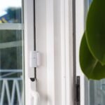 Garza Smart – Paquete de 2 sensores de apertura de puertas y ventanas, requiere kit de alarma Heron, control remoto mediante aplicación iOS/Android