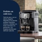 De’Longhi Magnifica S – Cafetera Superautomática Perfetto, Espumador de Leche Manual, Espresso y Capuchino, Panel de Control con Botones, Negro (ECAM22.110.B)