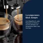 De’Longhi Magnifica S – Cafetera Superautomática Perfetto, Espumador de Leche Manual, Espresso y Capuchino, Panel de Control con Botones, Negro (ECAM22.110.B)