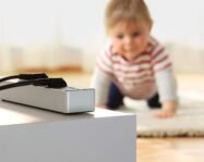 Eve Energy Strip – Regleta Triple Inteligente con Contador Eléctrico y Tecnología Apple HomeKit