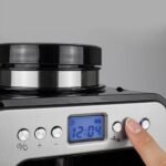 Caso 1848 Cafetera con Molinillo, Acero Inoxidable, Negro