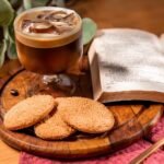 Cecotec Cafetera Superautomática Compacta con Wifi Cremmaet Compactccino Connected. 1350W, 19 Bares, Pantalla TFT y APP, Molinillo, Tanque de Leche 400ml y 1L de Agua