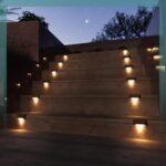GIGALUMI Luces solares para exteriores, paquete de 16, luces de escalera, iluminación LED impermeable para escaleras exteriores, escalones, vallas, patios, terrazas, marrón, blanco cálido