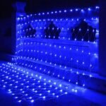 Red de luces LED navideñas con 8 modos, luces de malla conectables, decoraciones exteriores impermeables, luces de cadena para árboles de Navidad, arbustos y jardín (2m x 2m 144led, azul)