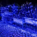 Red de luces LED navideñas con 8 modos, luces de malla conectables, decoraciones exteriores impermeables, luces de cadena para árboles de Navidad, arbustos y jardín (2m x 2m 144led, azul)