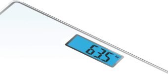 Rowenta Classic BS1501 Báscula de Baño con Pantalla LCD, Compacta, Capacidad 160 kg, Plataforma de Cristal y Apagado Automático Pilas Incluidas, Blanco
