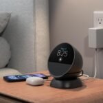 Centro de carga con soporte HomeMount Ultimate 2024 para Spot, teléfonos inteligentes y más con puertos USB-C/A, diseño elegante, estable y que ahorra espacio