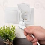 Kit de enchufe empotrable de 2 vías, 16 A, 250 V, enchufe doble con tapa con bisagras, blanco, para exteriores, impermeable, con contacto a tierra y tapa abatible para baño, cocina, garaje