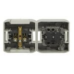 Legrand 782391 Forix – Juego de interruptor y enchufe de montaje en superficie a prueba de humedad (horizontal) Enchufe IP44 con tapa, blanco
