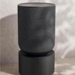 Bang & Olufsen Beosound Balance – Altavoz WiFi y Bluetooth para el Hogar, Sonido Premium 360º, Altavoz de Diseño Premiado Ideal para Salón – Roble Negro