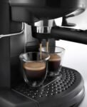 De’longhi EC201.CD.B Cafetera de Bomba Tradicional (15 Bares de Presión, 2 Tazas, Café Molido o Filtros Monodosis) Negra