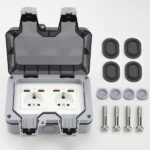Enchufe Exterior con Puertos USB, Enchufe Jardín, Impermeable, IP66, Contacto Protector con Tapa Abatible