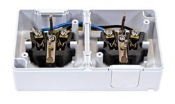Base Schuko 2 Vías IP44 16A/250V para Ambientes Húmedos