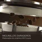 Cafetera Superautomática Saeco GranAroma – 16 Variedades de Café, Pantalla a Color Intuitiva, 6 Perfiles de Usuario, Molinillo de Cerámica (SM6585/00)