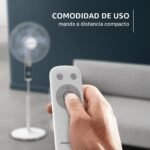 Rowenta Turbo Silence Ventilador de Pie, Sólo 35dB (A) Modo Nocturno Silencioso Ahorro de Energía 12 Velocidades, Pantalla LED Digital, Temporizador, Mando a Distancia, Blanco, VU5650