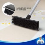 MR.SIGA Cepillo de limpieza de suelos con mango largo, 2 en 1 y escobilla de goma para limpiar baños, terrazas, garajes, paredes, azulejos con cerdas rígidas