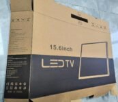 KCR TV digital portátil de 15,6 pulgadas DVB-T2 HDMI/VGA Alimentación USB 12V/220V con control remoto
