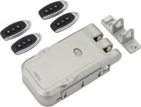 ARREGUI CI30P Cerradura de Puerta de Seguridad Invisible con 4 Mandos a Distancia | Antirrobo | Anti-aplastamiento | Cerradura de puerta electrónica | Cerradura inteligente | Cerradura interior | Plata