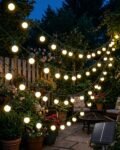 Guirnaldas de luces solares para exteriores, 29 pies, 60 LED, bola blanca, 8 modos de iluminación, IP65, impermeable, blanco cálido, para jardín, balcón, terraza y árboles