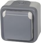 Legrand 191504 Base de enchufe impermeable con tapa para superficie, gris