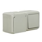 Legrand 782391 Forix – Juego de interruptor y enchufe de montaje en superficie a prueba de humedad (horizontal) Enchufe IP44 con tapa, blanco