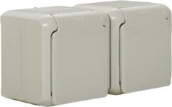 Legrand Forix 782394 – Toma de Pared Doble 16 A, Superficie, Estanca IP44, con Tapa Gris