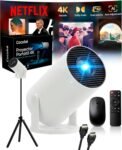 Proyector Portátil Compatible con 4k con Trípode Incluido, App Integrada, Ratón, Cable HDMI y Mando – Mini Proyector Portátil con Decodificación Full HD 1080P Auto Enfoque y Cine en Casa